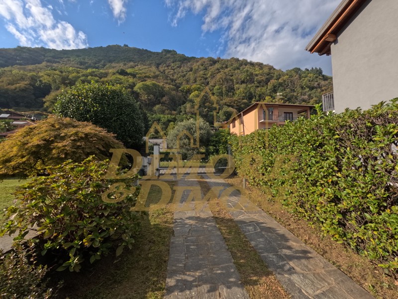 Casa Indipendente in Vendita a Cannobio, 650'000€, 200 m², con Box