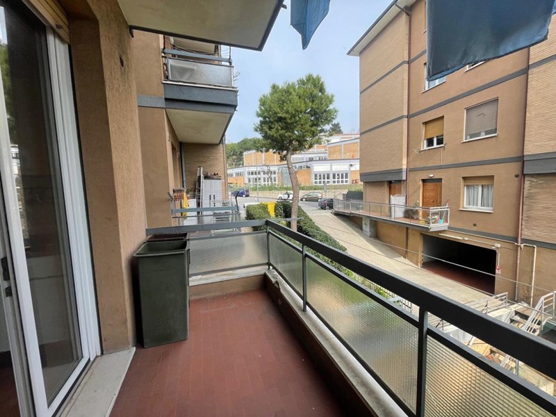 Appartamento in Vendita a Ancona, 190'000€, 140 m², con Box