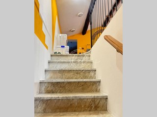 Quadrilocale in Affitto a Camaiore, zona Monteggiori, 650€, 100 m²