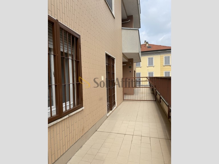 Trilocale in Affitto a Corsico, zona Centro storico, 1'100€, 90 m²