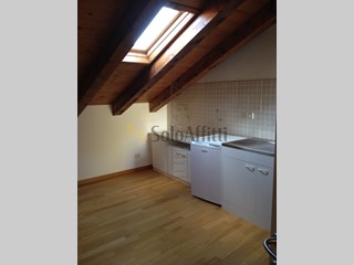 Bilocale in Affitto a Trieste, zona Cavana, 700€, 75 m²