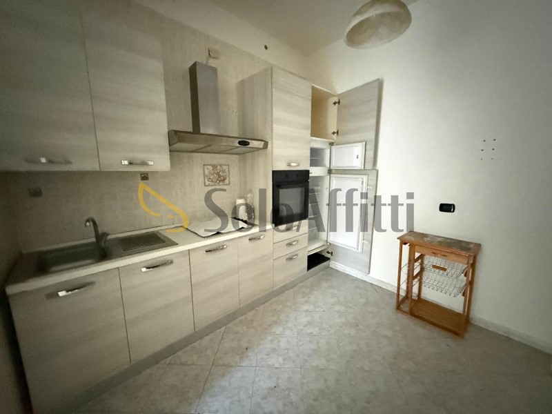 Trilocale in Affitto a Caserta, zona Puccianiello, 500&euro;, 115 m²