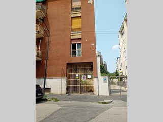 Box in Vendita a Milano, zona Bruzzano via privata Urbino 12, 20161 Milano, 19'500€, 16 m²