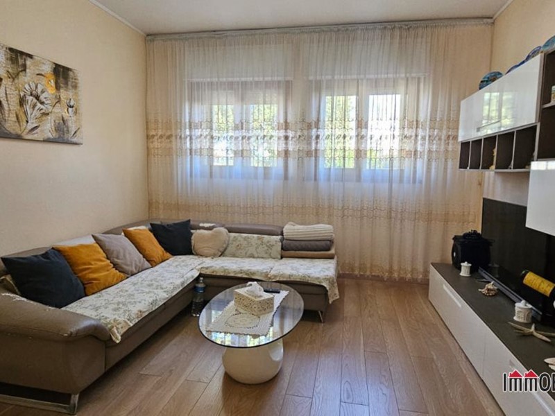 Quadrilocale in Vendita a Colle di Val D'Elsa, 180'000&euro;, 85 m²