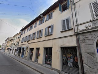 Negozio in Vendita a Pontedera, 49'500€, 84 m²