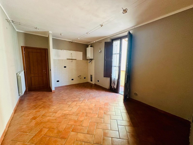 Trilocale in Vendita a Cascina, 145'000€, 64 m²