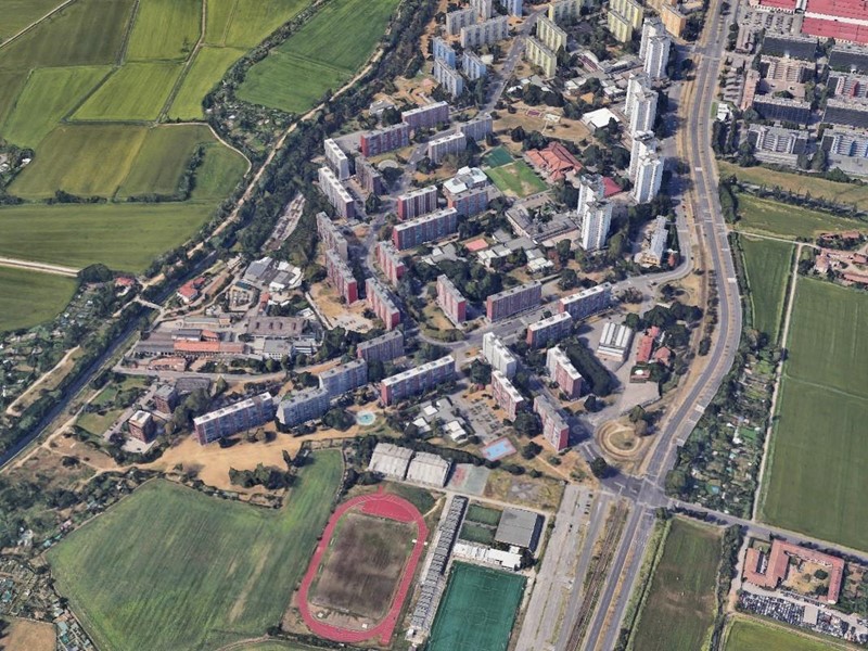 Box in Vendita a Milano, 11'577€, 127 m²