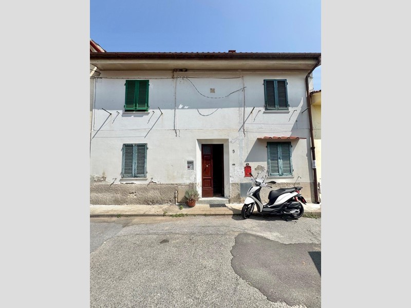 Bilocale in Vendita a Pontedera, zona La Rotta, 42'000€, 45 m²