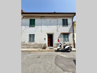 Bilocale in Vendita a Pontedera, zona La Rotta, 42'000€, 45 m²