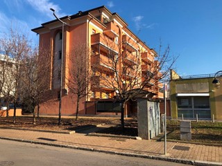 Trilocale in Vendita a San Giuliano Milanese, 115'875€, 57 m², con Box