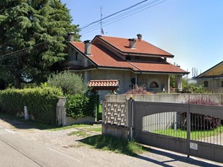 Appartamento in Vendita a Busto Garolfo, 171'766€, 558 m², con Box