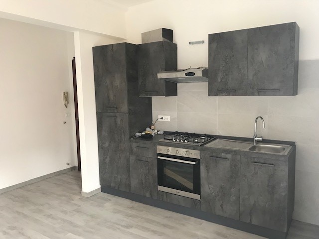Appartamento in Affitto a Pisa, 1'300€, 120 m², arredato