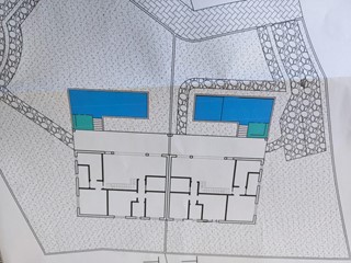 Villa bifamiliare in Vendita a Carrara, zona Battilana, 150'000€, 110 m²