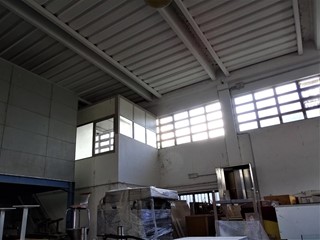 Capannone in Vendita a San Miniato, zona San Miniato Basso, 270'000€, 350 m²