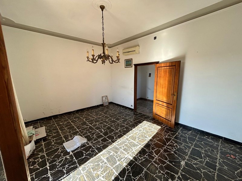 Appartamento in Vendita a Siena, 250'000€, 100 m², con Box
