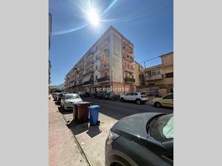 Trilocale in Vendita a Carini, 75'000€, 80 m²