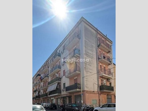 Trilocale in Vendita a Carini, 75'000&euro;, 80 m²
