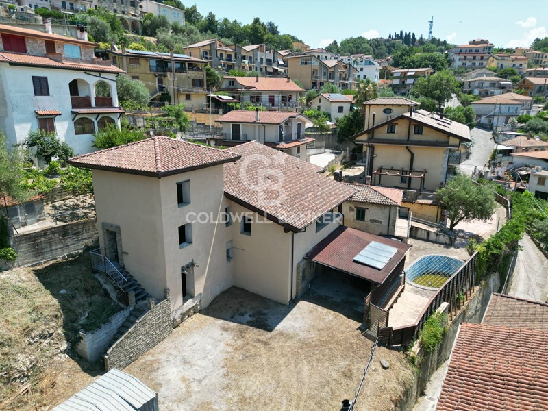 Appartamento in Vendita a Torchiara, 300 m²