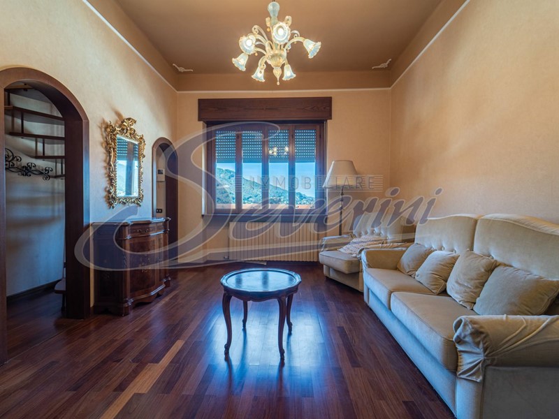 Quadrilocale in Vendita a Como, 340'000€, 120 m²