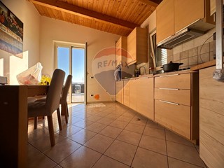 Attico in Vendita a Marano di Napoli, 175'000€, 130 m²