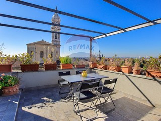 Attico in Vendita a Bergamo, 590'000€, 140 m²