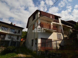 Casa Indipendente in Vendita a Val di Chy, 22'000€, 78 m²