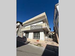 Attico in Vendita a Alba Adriatica, 180'000€, 130 m²