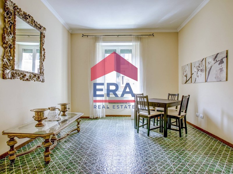 Trilocale in Vendita a Roma, 329'000&euro;, 83 m²
