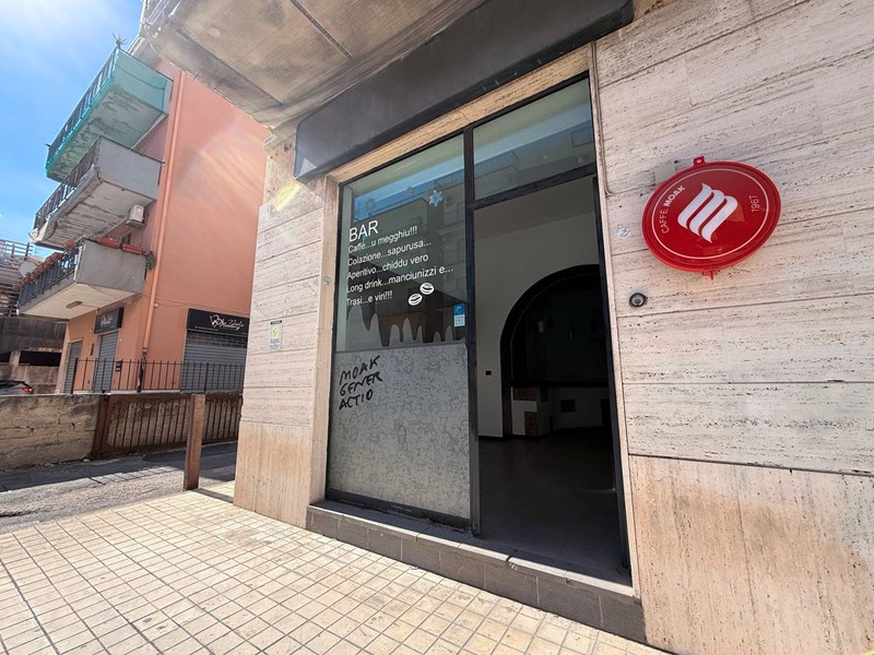 Immobile commerciale in Vendita a Siracusa, 65'000&euro;, 65 m²
