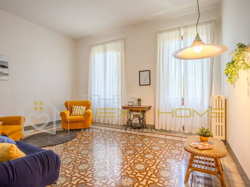 Appartamento in Vendita a Firenze, 545'000€, 180 m²