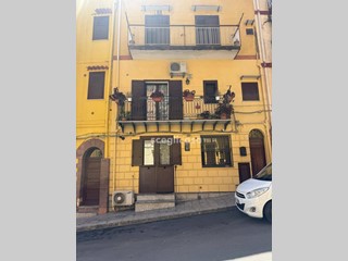 Quadrilocale in Vendita a Carini, 82'000€, 133 m²