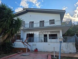 Villetta a schiera in Vendita a Carini, 149'000€, 150 m²