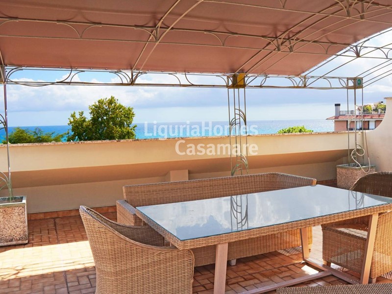 Appartamento in Vendita a San Bartolomeo al Mare, 550'000€, 101 m²