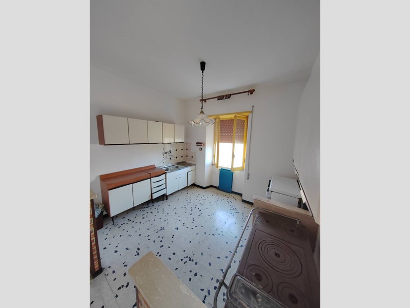 Trilocale in Vendita a Maenza, 55'000€, 65 m²