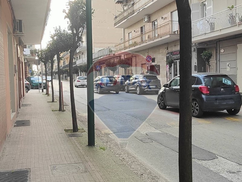 Immobile commerciale in Vendita a Casoria, 55'000€, 53 m²