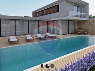 Villa in Vendita a Ragusa, 310'000&euro;, 400 m²