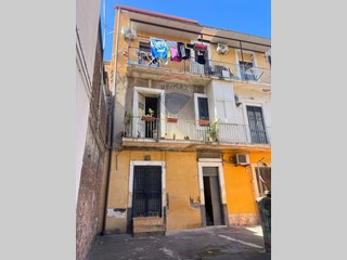 Trilocale in Vendita a Catania, 42'000&euro;, 54 m²
