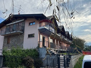 Casa Semi Indipendente in Vendita a Endine Gaiano, 239'000€, 150 m²