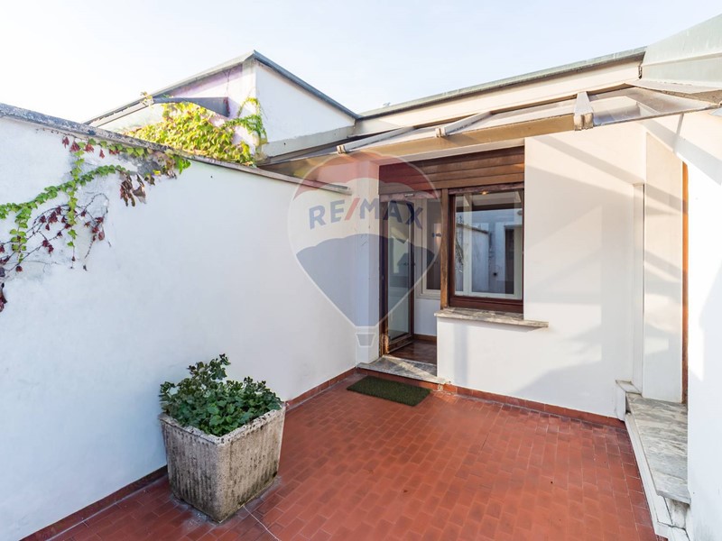 Attico in Vendita a San Donato Milanese, 270'000€, 99 m²