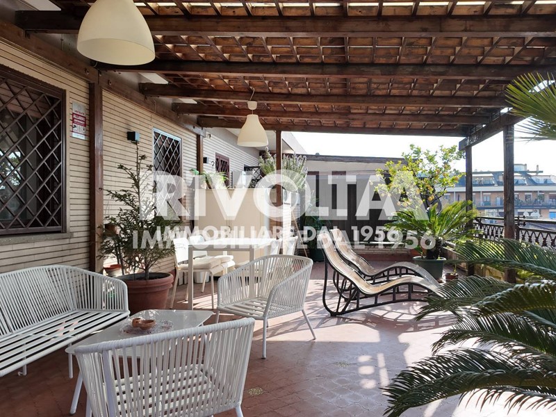 Trilocale in Affitto a Roma, 2'700€, 160 m²