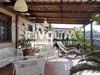 Trilocale in Affitto a Roma, 2'700€, 160 m²