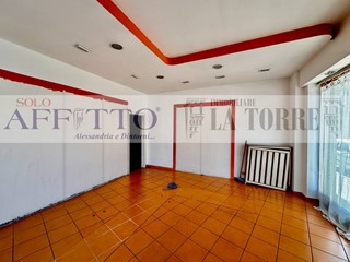 Immobile commerciale in Vendita a Alessandria, 53'000€, 55 m²