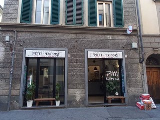 Immobile commerciale in Vendita a Firenze, 360'000€, 105 m²