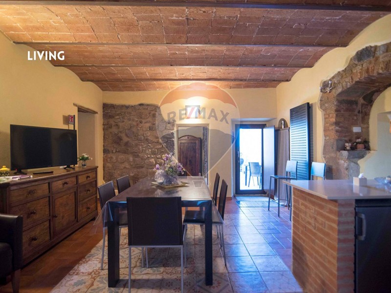 Casa Indipendente in Vendita a Roccastrada, 140'000€, 98 m²