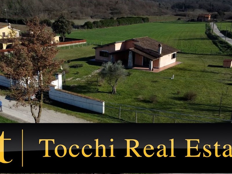 Rustico in Vendita a Mazzano Romano, 310'000&euro;, 18000 m²