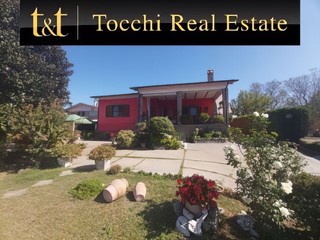 Villa in Vendita a Mazzano Romano, 259'000€, 2000 m²