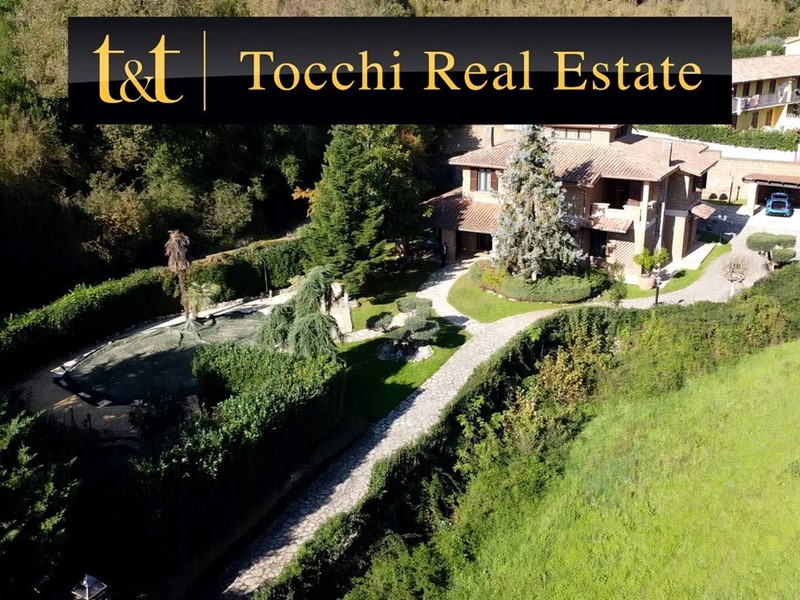 Villa in Vendita a Fabrica di Roma, 629'000€, 1500 m²