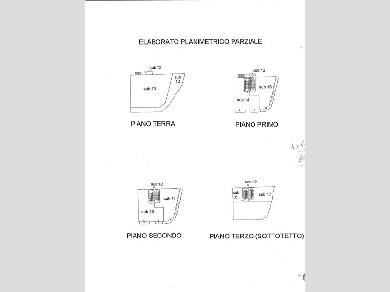 Casa Indipendente in Vendita a Alba Adriatica, 280'000€, 650 m²