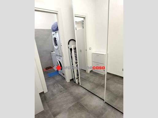 Trilocale in Vendita a Pomezia, 240'000€, 96 m²