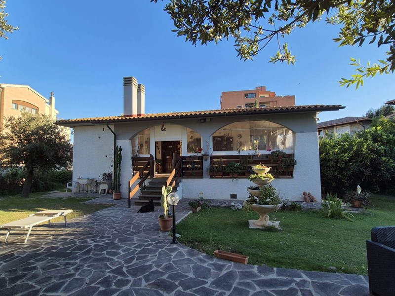 Villa in Vendita a Grosseto, 580'000€, 110 m², arredato